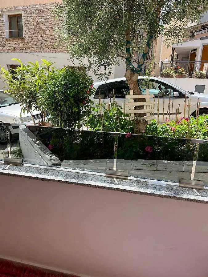 Besti The Fisherman Apartments Sarandë